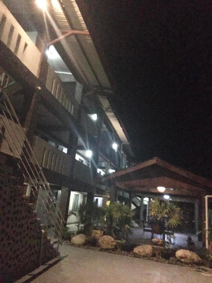 Nausori Airport Hotel Eksteriør bilde